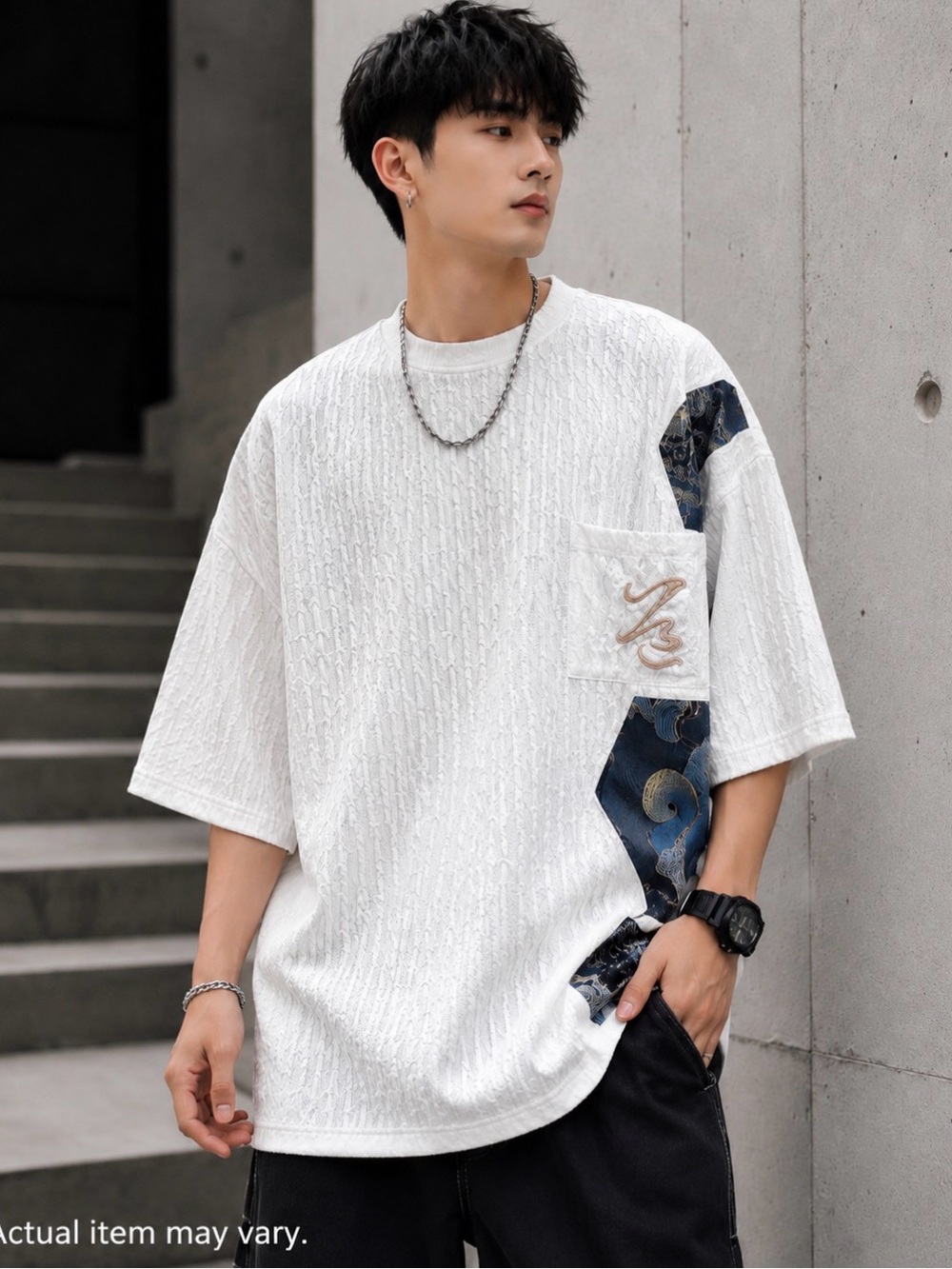 Men’s Oversized White Blue Graphic T-Shirt NWOT